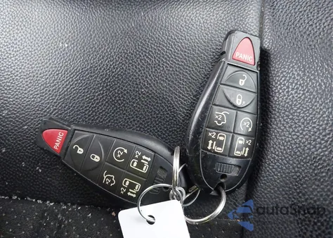 2017 Dodge Grand Caravan Sxt из США, поврежденный, VIN 2C4RDGCG0HR772478